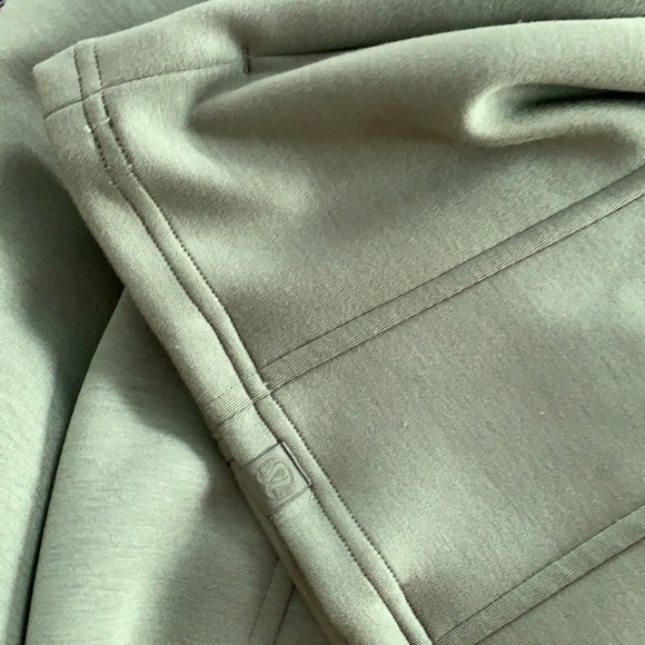 💚LULULEMON GATHERED WAIST CREW PULLOVER-GREEN TWILL-12💚 - Picture 11 of 16